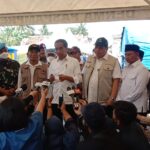 Wagub Jabar Uu Ruzhan Dampingi Presiden Joko Widodo Tinjau Tempat Relokasi Pengungsi Bencana Gempa Cianjur