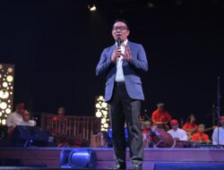 5 TAHUN JABAR JUARA  Jawa Barat Makin Produktif dan Kompetitif dari Segi Budaya